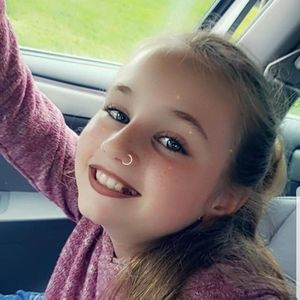 Meet your Posher, Abigail